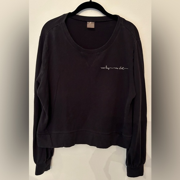 CALIA by Carrie Underwood "New Day New Start" Sweatshirt, Black - Size XL - Picture 1 of 6